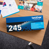 Brother TN-245C cartuccia toner 1 pz Originale Ciano