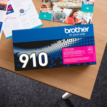 Brother TN-910M cartuccia toner 1 pz Originale Magenta