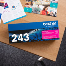 Brother TN-243M cartuccia toner 1 pz Originale Magenta
